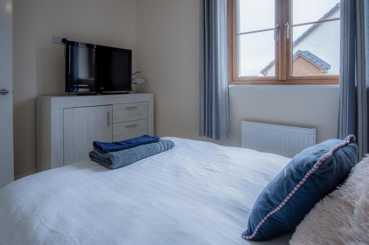 Kilgetty Heights - 2 Bedroom Cottage - Kilgetty Begelly エクステリア 写真